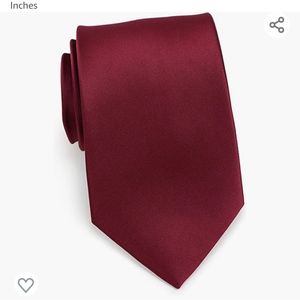 Wine red men's necktie